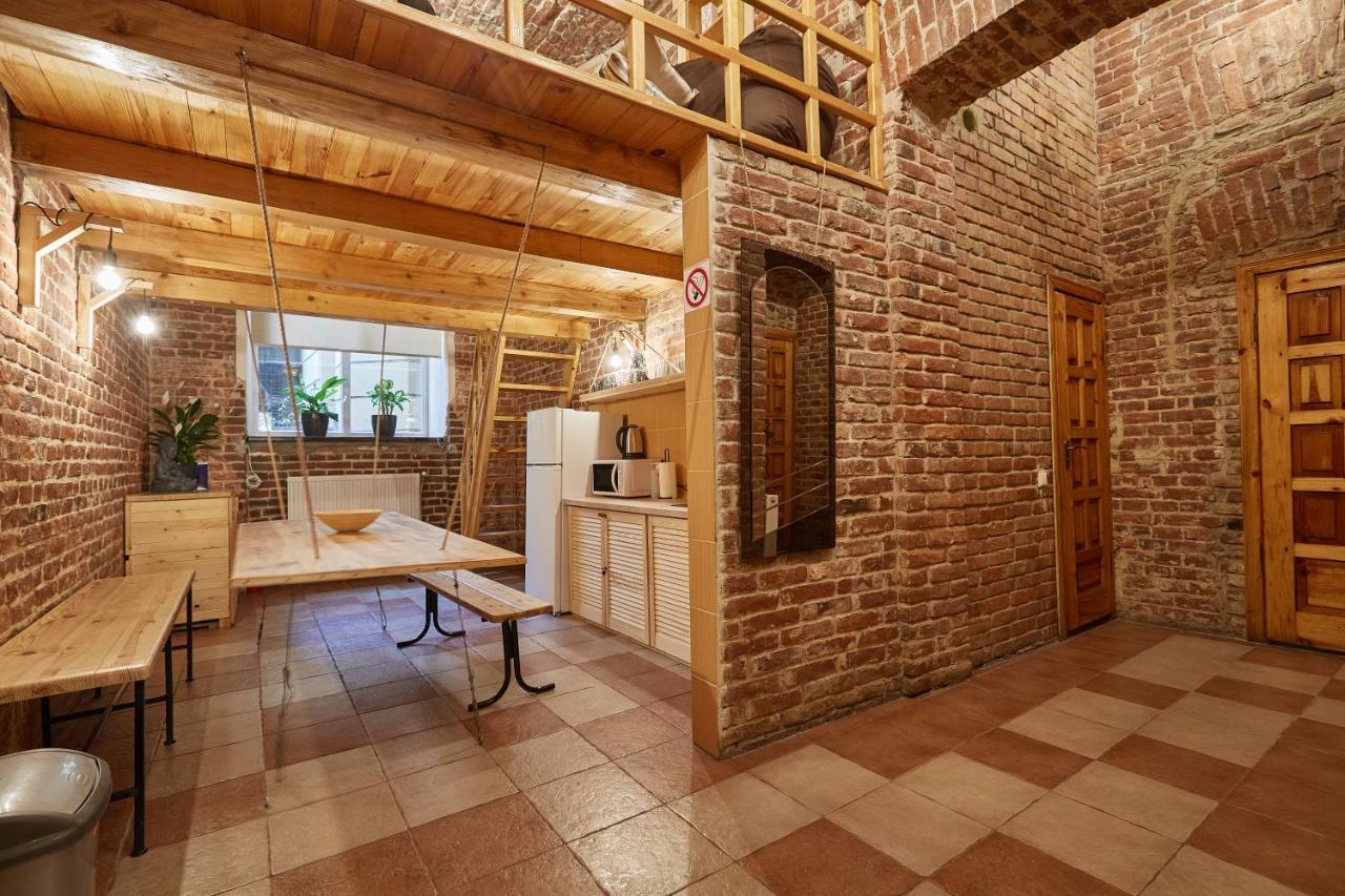 Shelter Apartment Lviv Ngoại thất bức ảnh