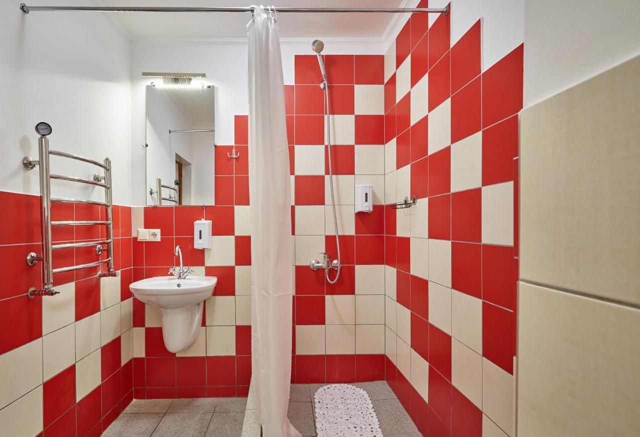 Shelter Apartment Lviv Ngoại thất bức ảnh